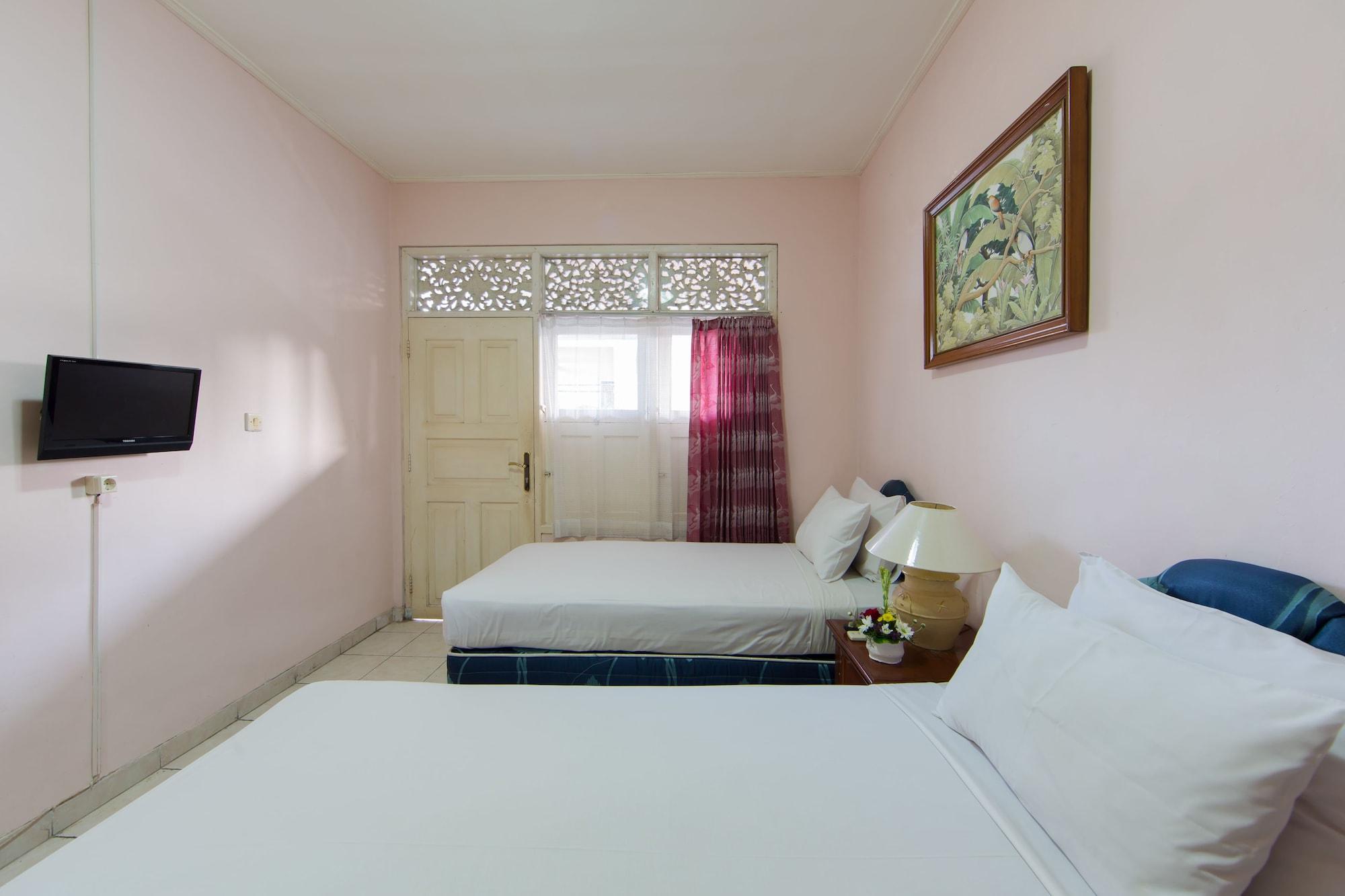 ג'ימבאראן Oyo 3134 Puri Tamu Hotel מראה חיצוני תמונה