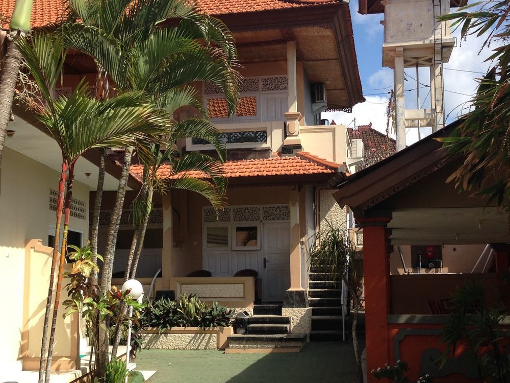 ג'ימבאראן Oyo 3134 Puri Tamu Hotel מראה חיצוני תמונה