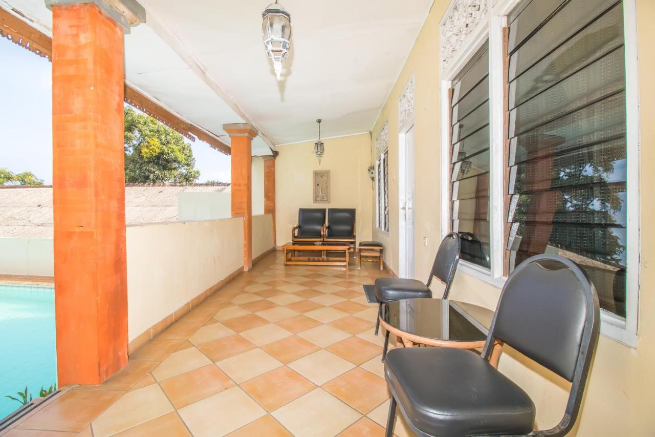 ג'ימבאראן Oyo 3134 Puri Tamu Hotel מראה חיצוני תמונה